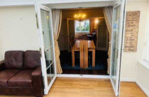 Detached 4 Bed Family Home - Foto 22