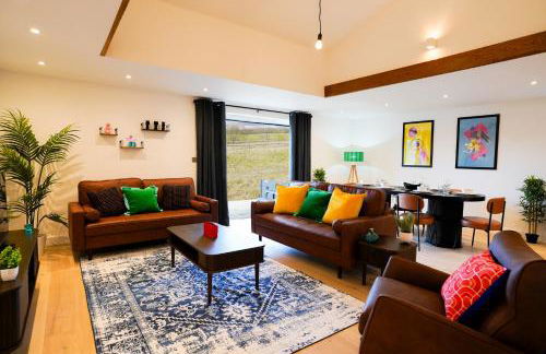 Starlight Lodge - 4 bedroom Barn with Hot Tub! - Foto 59