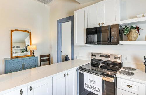 Less Than half Mi to The Strand Historic Galveston Apt! - Foto 9