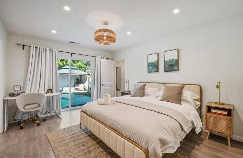 Charming Encino Retreat with Pool - Foto 7