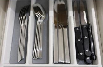 STN Royale Suite - Ferienwohnung mit 4 Schlafzimmer, 8 Big Beds, Parkplatz & Balkon, Highspeed WLAN, Netflix Premium, Zentral zu Audi & Schwarz Gruppe - Foto 28