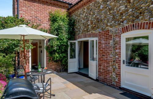 1 Bed in Holt oc-40430 - Photo 2