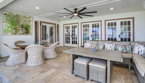 Modern Lake Conroe House with Lakefront Park and Deck! - Foto 2