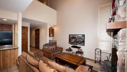 Cascade Village 22 - Photo 4