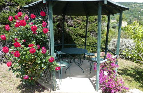 Villa provençale avec piscine, vue exceptionnelle - Foto 37