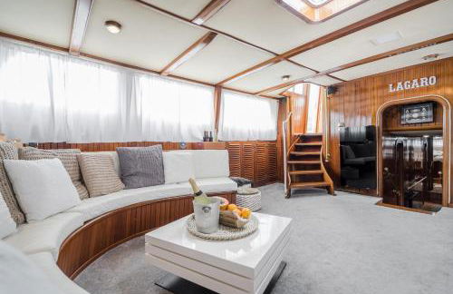 SPACIOUS YACHT HOTEL BARCELONA CITY CENTER 5 CABINs - Foto 2