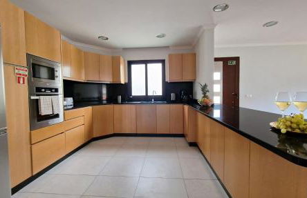 Capela's House by LovelyStay - Foto 12