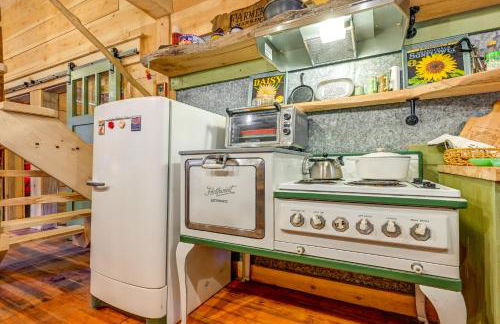 Creekside Cabin about 20 Mi to Kings Canyon Park! - Foto 8