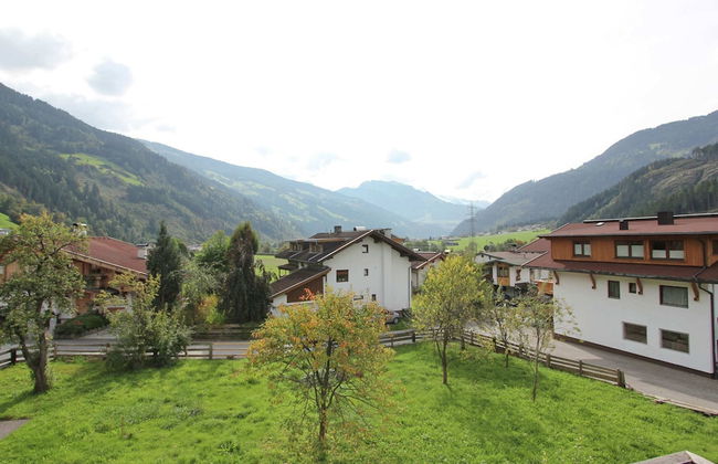 Apartment in Stumm Near Ski Slopes - Photo 18