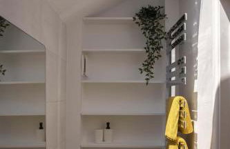 Stylish Boatshed with Sea Views Private Parking - Foto 11