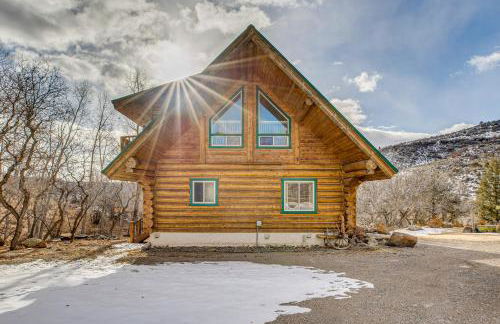 Deck and Pond Views! 2-Acre, Woodsy Rocky Mtn Haven - Foto 29