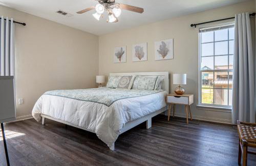 Deep Blue Yonder - Ping-pong! Bikes! Games! Cute and cozy 3-bed, 2-bath home in the heart of Crystal Beach! - Foto 7