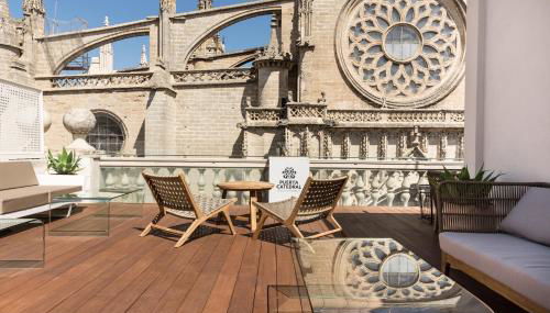 Puerta Catedral Suites - Photo 5