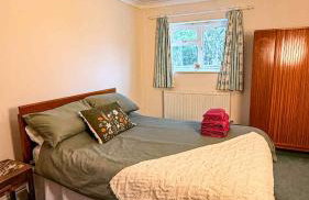 Three Bedroom Bungalow ideal for families or contractors Highbridge - Photo 29