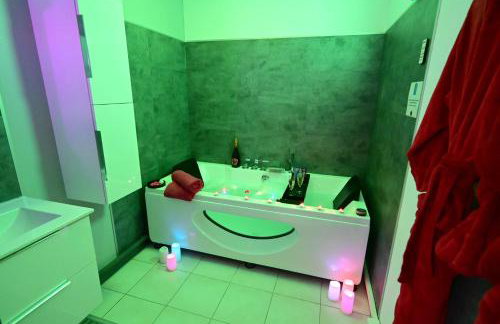 Love Room à deux pas de l'Océan avec Hammam, Sauna et Bain à 2 Surprise garantie - Foto 47