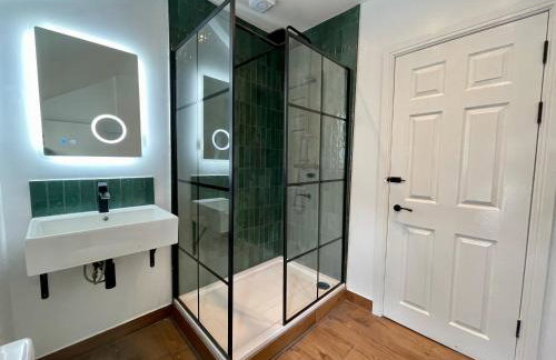 Central House-16 People+Hot Tub - Foto 4