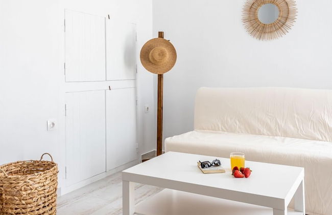 Salty Caves Apartments Milos - Photo 17