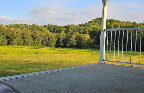 GameRoom, HotTub, Piano, 5mi to OldManCave - Hocking Hills Copper House - Foto 36