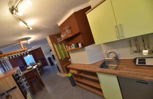 Iva's Place - Foto 23