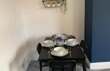 Windsor 4 - Spacious beautiful 4 bdrm maisonette nr Ncle free wifi free parking - Foto 19