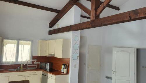 2025 Reno 2-Bed Escape w pool Min to GolfCources - Foto 5