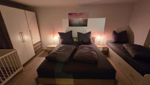 FERIENWOHNUNG 52m2 APARTMENT in ZITTAUER STADTZENTRUM INNENSTADT INNENRING TOP LAGE - WOHNEN AUF ZEIT IN ZITTAU - 2 RAUM WOHNUNG EINKAUFSSTRASSE - Foto 3