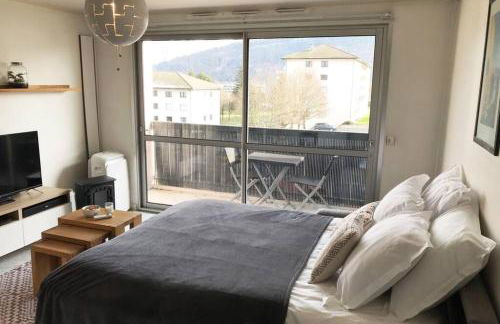 Le Vert Bois - calme, verdure, terrains de tennis - Foto 2