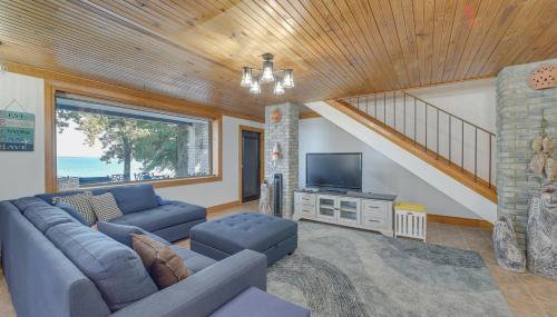 Lakefront Eufaula Escape with Dock and Private Beach! - Foto 3