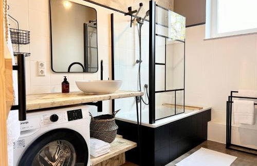 MAKERS and ROOMS APARTMENT 01 Pauline 110qm Parkplatz 1-4 Personen - Foto 18