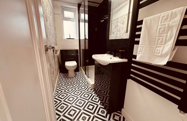 Luxury Adult-only 2-bedroom Bungalow With Hot Tub - Foto 31