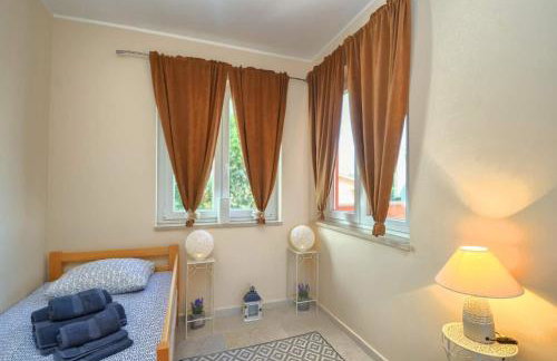 Holiday house with swimming pool Iva - Foto 25