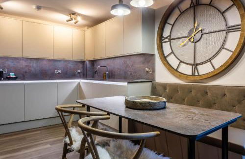 Arran Shores Luxury Shorefront Apartment 8 - Photo 16