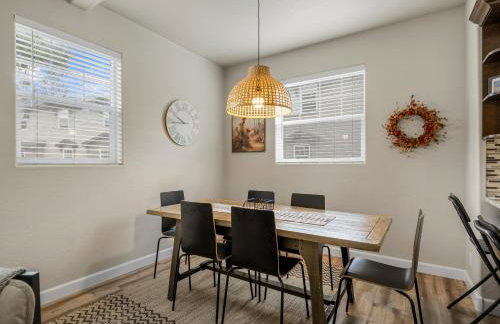 Mountain Peaks Getaway 4BR4BA Pet-Friendly Central AC Near Downtown Trails - Foto 4