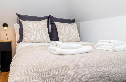 Contemporary 2-Bed Penthouse Central Stay! - Foto 12