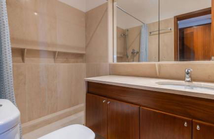 Estoril Oceanview Villa - Photo 22