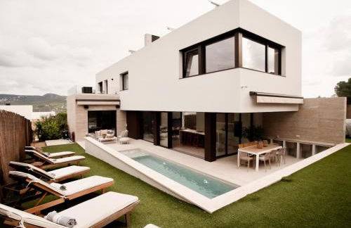 Stunning Design Villa with large private Pool 30sqm - Foto 28