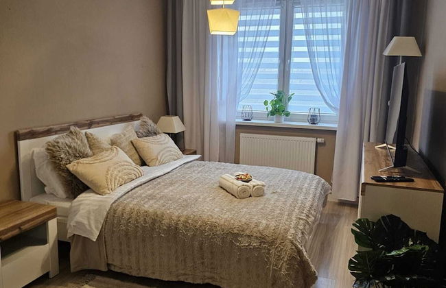2 Bed Apartment in Zyrardow - Photo 3