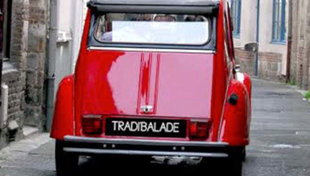 Citroën 2CV en el centro de Lille