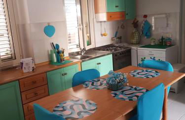 My Little House - appartamento con patio e parcheggio privato a 5 minuti dalla spiaggia e dal centro - Foto 16