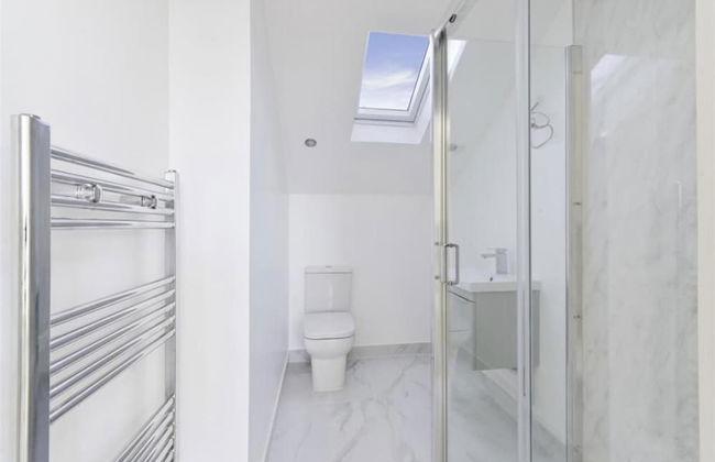 Luxury Self-contained 2-bedroom Duplex Apartment - Foto 5