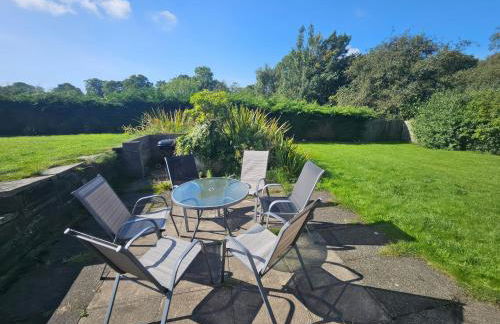 Hawksbridge Bungalow - Photo 26