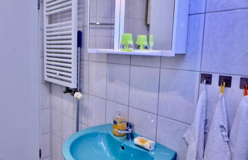 Holiday Home Cologne with Balkon - near KölnMesse - temporary living- - Foto 19