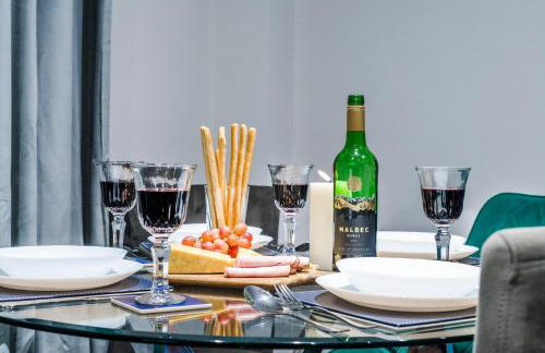 Great Location 2 Bedroom House in Nottingham, Private Garden, Fast Wi-Fi and Free Parking - Photo 42