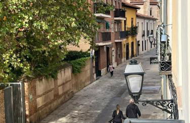 EMPECINADO 4 Personas - Foto 1