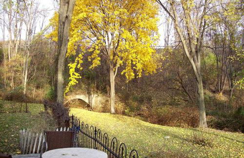 Spacious Cottage Rental with Creek Views near Harrisburg and Hershey, Pennsylvania - Foto 18