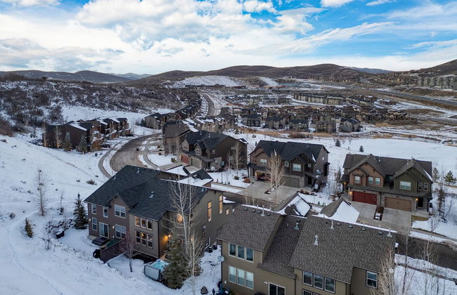 Abigail Drive Year-round Retreat With Hot Tub Near Park City Adventures Skiing - Photo 34