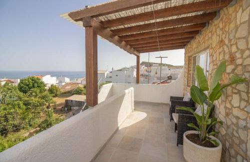 Casa Jana 5 Bedroom House for 12 with Ocean View Terrace near the Beach - Foto 1