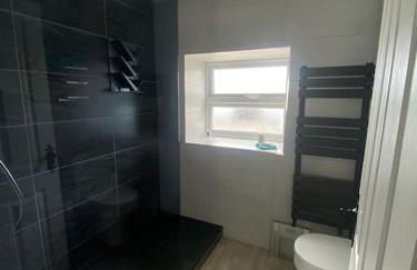 Stunning Two bed cottage - Photo 4