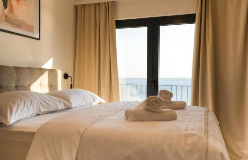 Newly built Villa MarVista with 4 bedrooms,infinity pool & stunning sea and mountain views - Photo 37