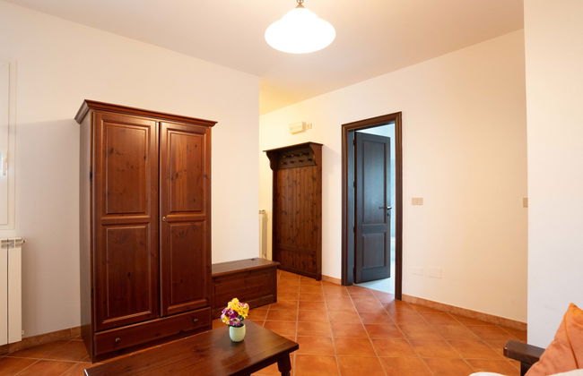 3 bedroom Apartment in Diano Castello with swimming pool and garden - Photo 8